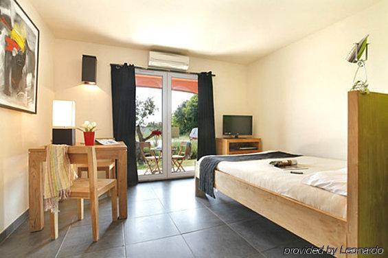 Domaine le Milos Appart'Hotel Castries Habitación foto